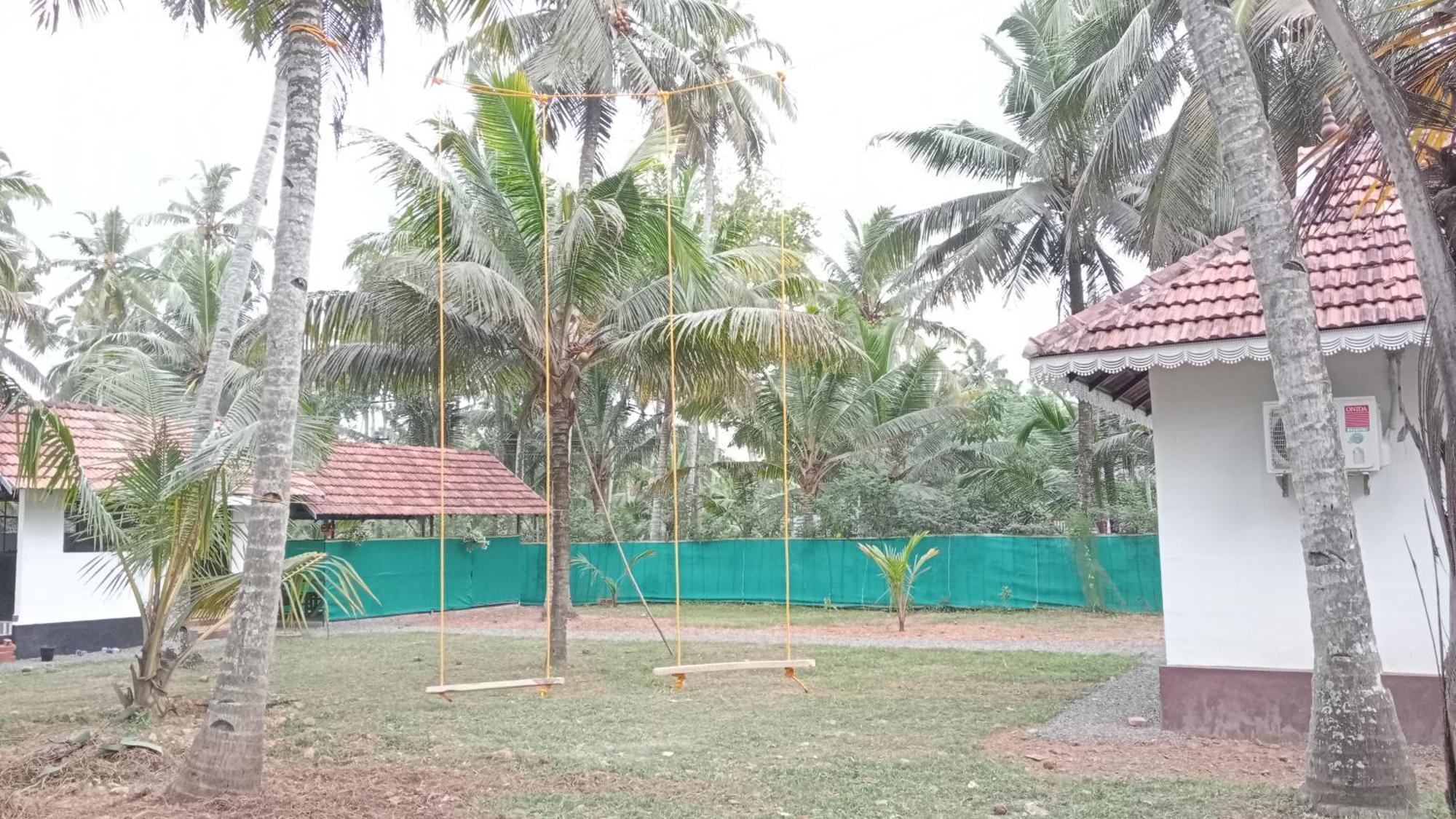 Prakruthi Residency Munroeisland Apartment Mundrothuruth Exterior photo