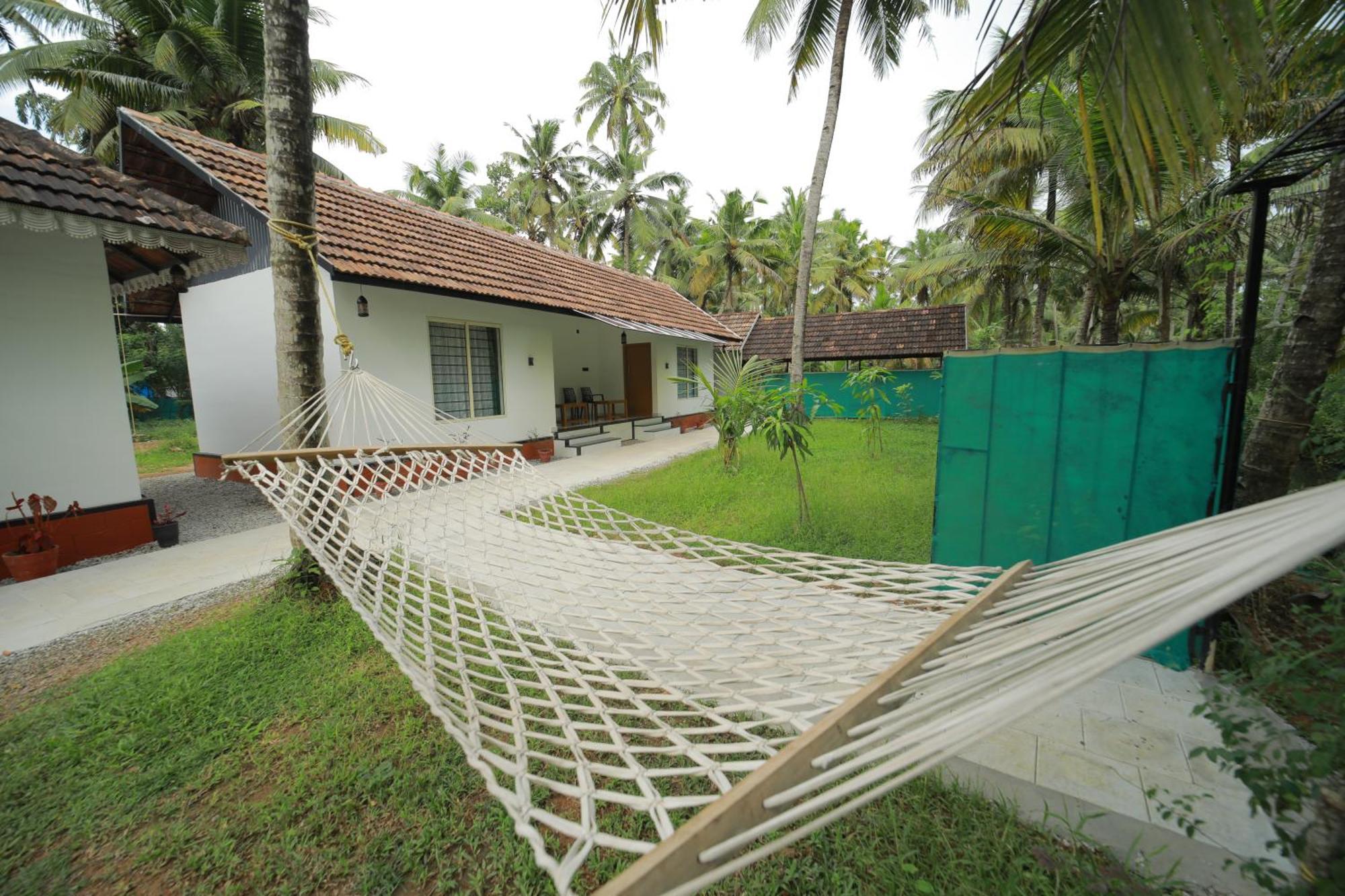 Prakruthi Residency Munroeisland Apartment Mundrothuruth Exterior photo